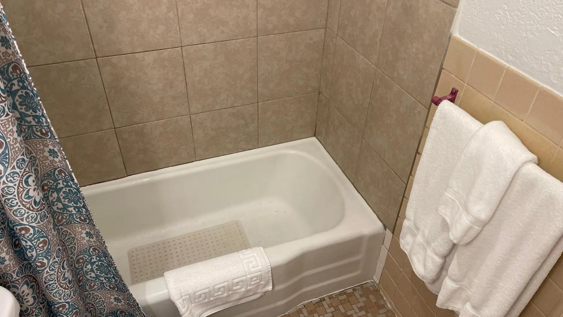 Legend Motel Des Moines